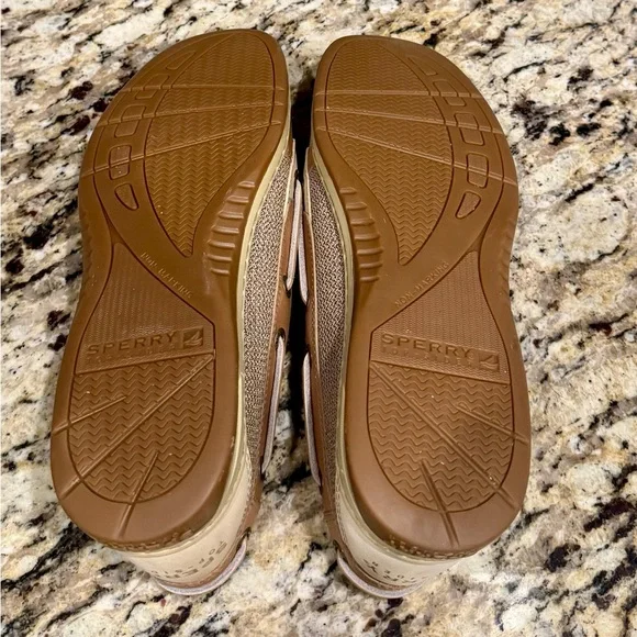 Sperry Tan and Cream Flats - Picture 3 of 7